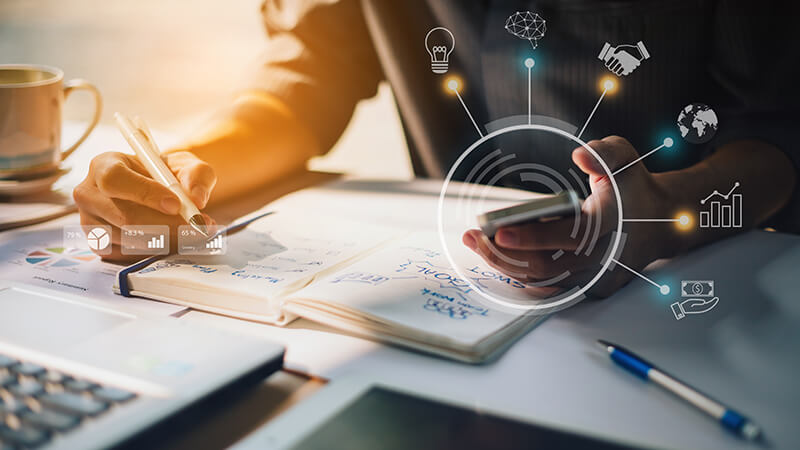 o que faz um consultor financeiro empresarial